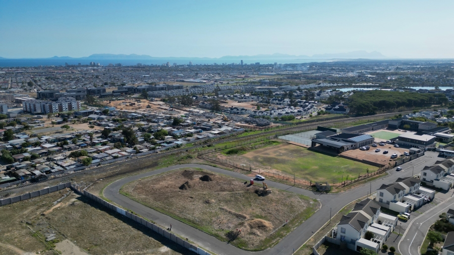 2 Bedroom Property for Sale in Fernwood Western Cape
